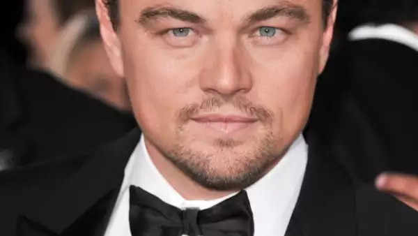 El actor estadounidense decidió celebrar su cumpleaños con una lujosa fiesta en la que aprovechó recaudar fondos que son destinados a la Cruz Roja para ayudar a las víctimas del huracán &#39Sandy&#39.