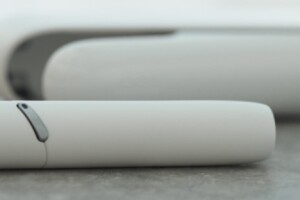 IQOS