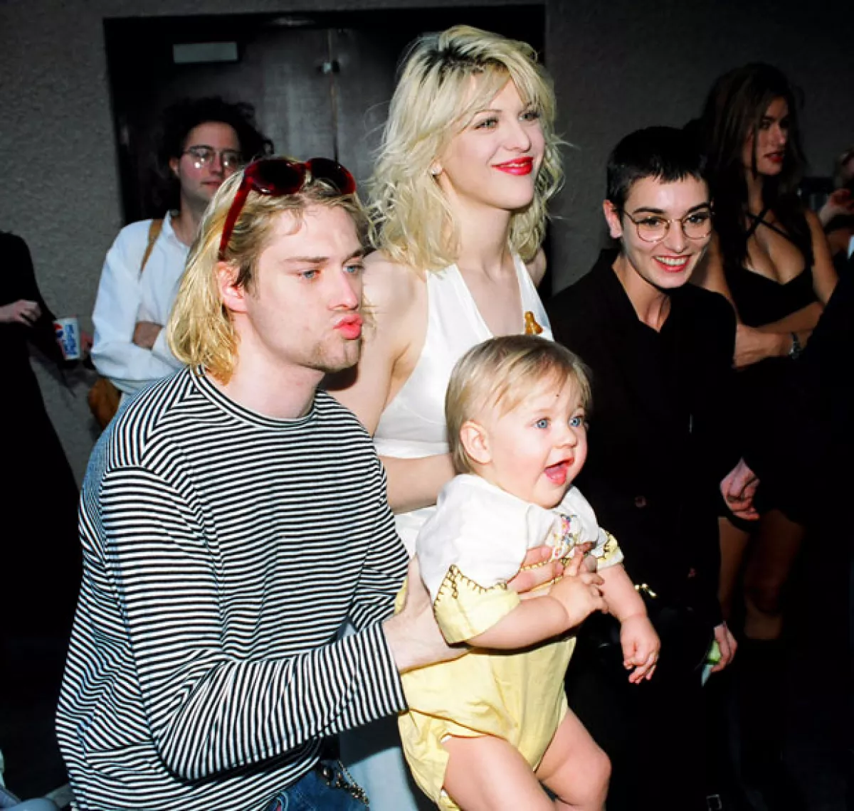 Asimismo Frances dijo que ella fue la "solución" a los problemas de pareja entre Kurt Cobain y Courtney Love.