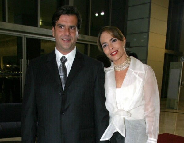 Mariana Levy junto a su ahora viudo José María en uno de sus últimos eventos públicos.