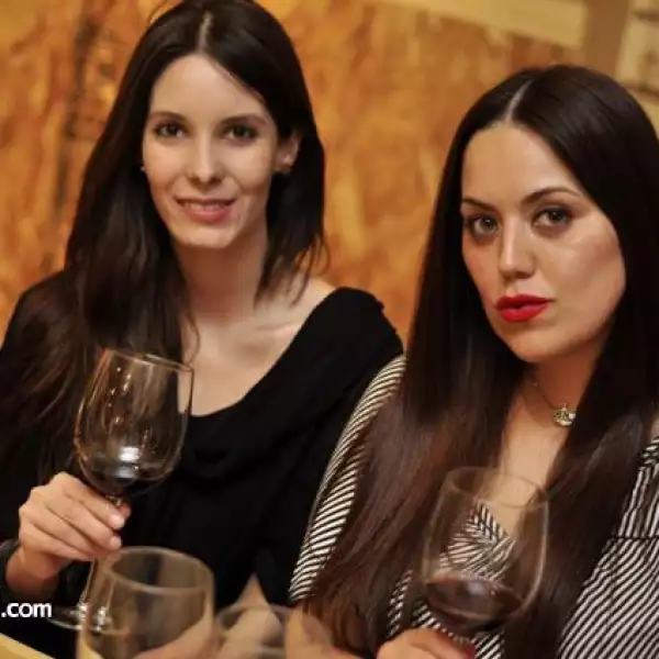 Ines Abouchard y Gretta Villarreal