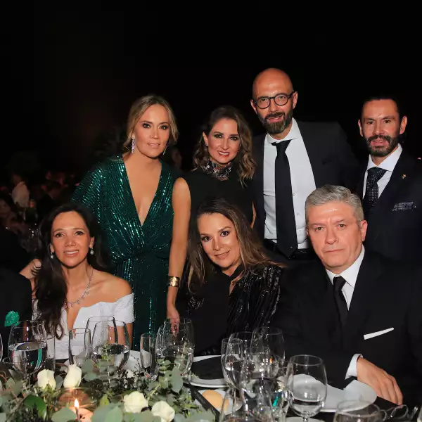 Carla Cervantes, Nathaly Bustamante, Jesús Cortés, Federico y 