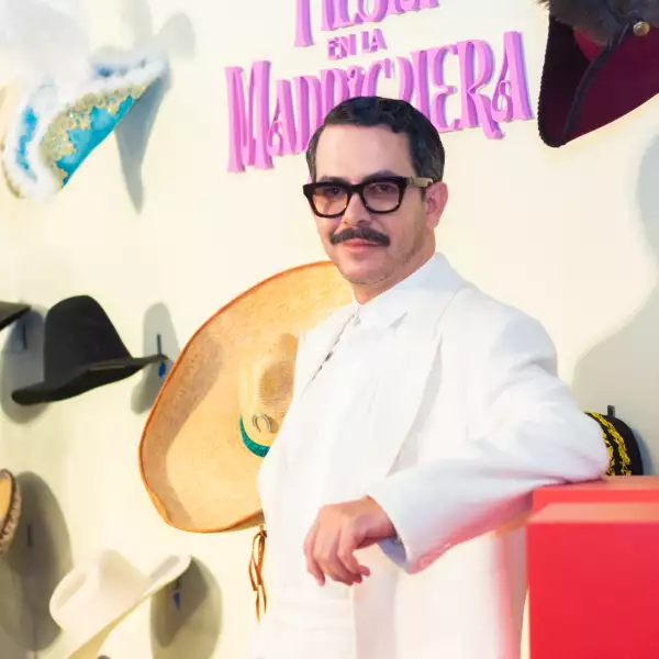 ALFOMBRA ROJA Y COCTEL FIESTA EN LA MADRIGERA
