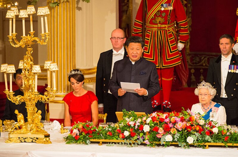 Kate ocupó un lugar privilegiado en la mesa.