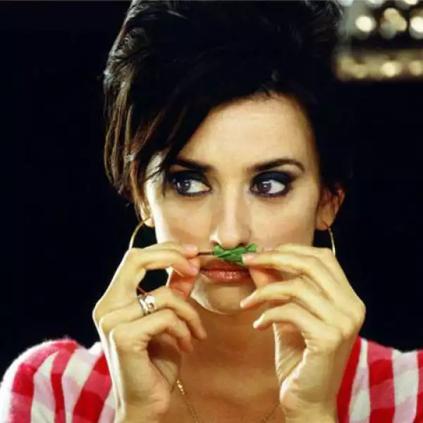 El trabajo del director con Penélope Cruz la ayudó a catapultar su carrera en Estados Unidos. Pe ha participado en filmes como Carne trémula (1996), Todo sobre mi madre (1999), Volver (2006) y Los abrazos rotos (2009).