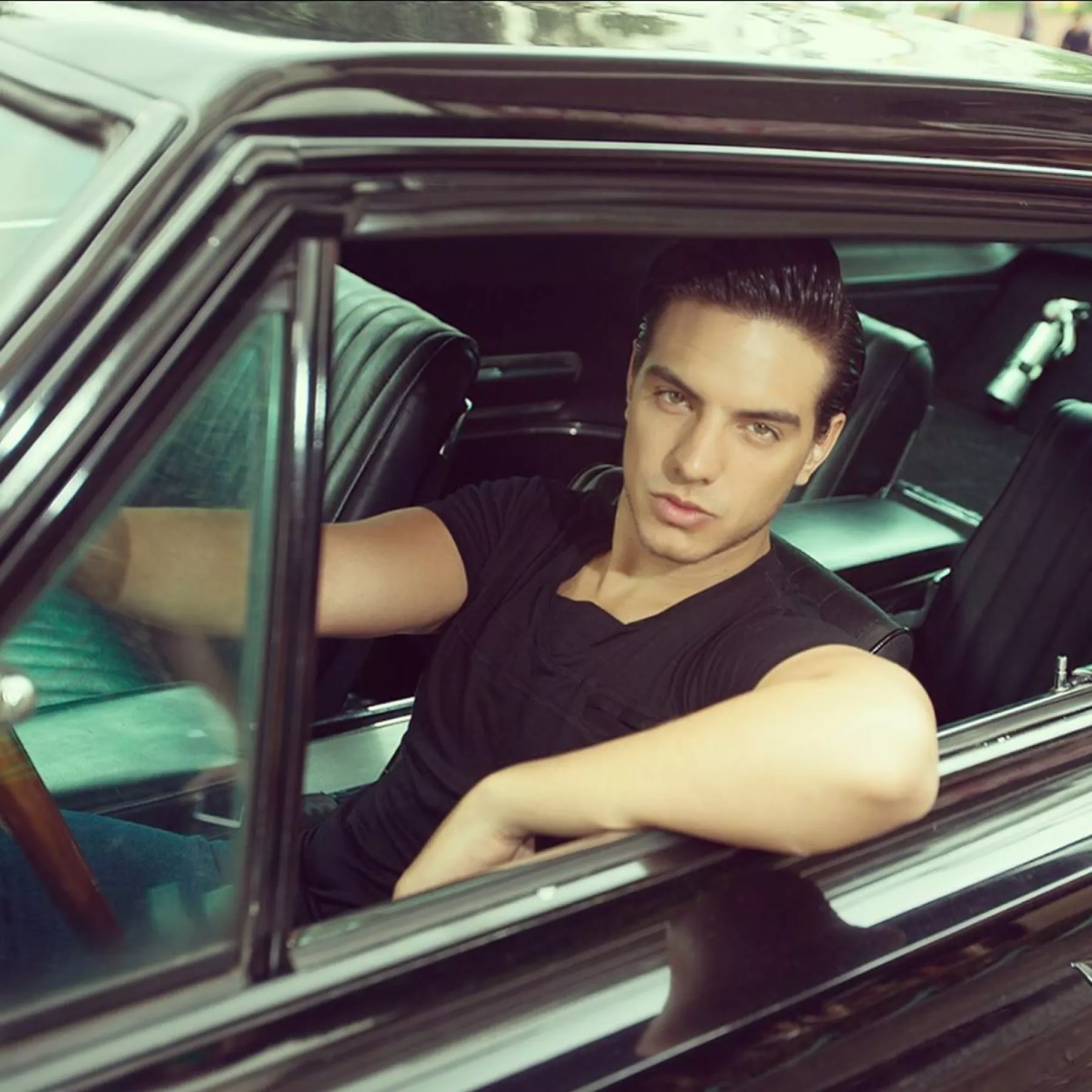 Vadhir Derbez