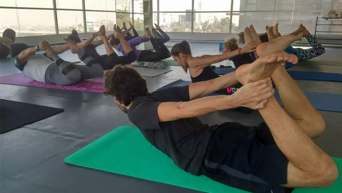 Clase de yoga en Green Yoga.