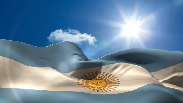 180926 bandera argentina is Wavebreakmedia.jpg