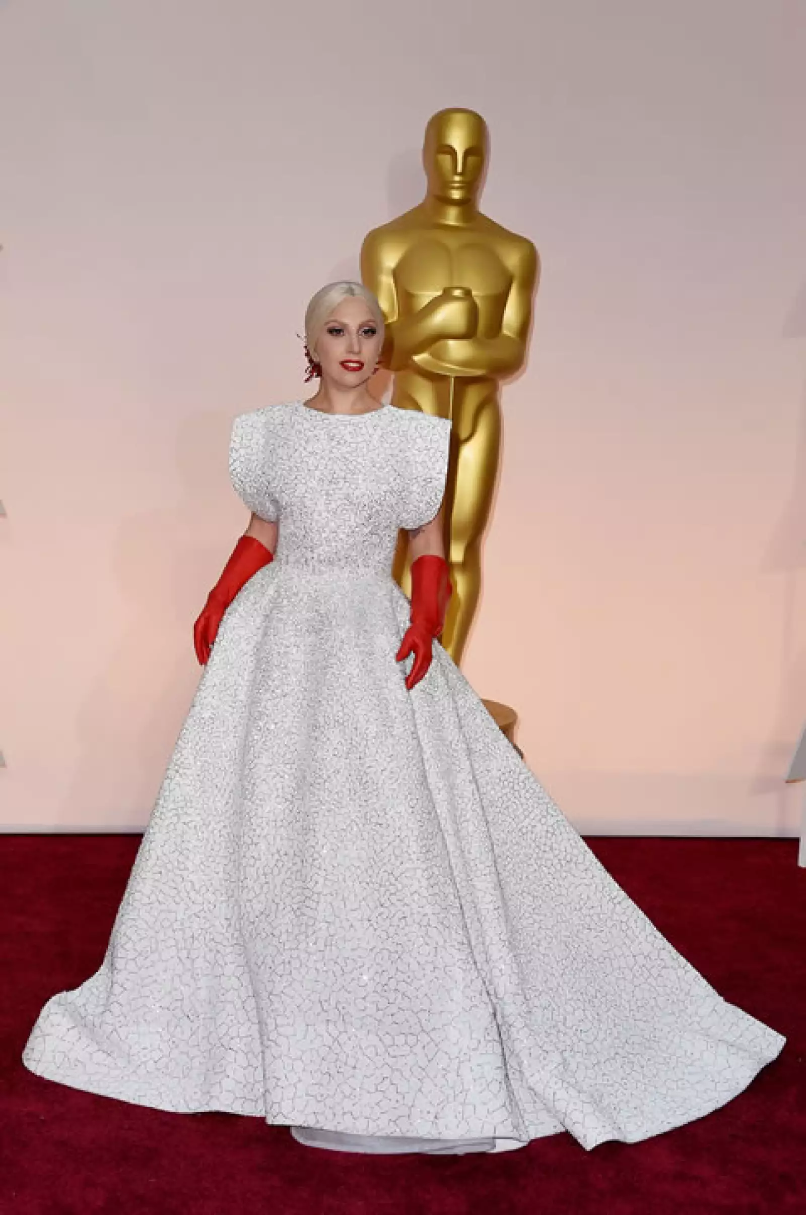 Lady Gaga en Alaia Azzedine.