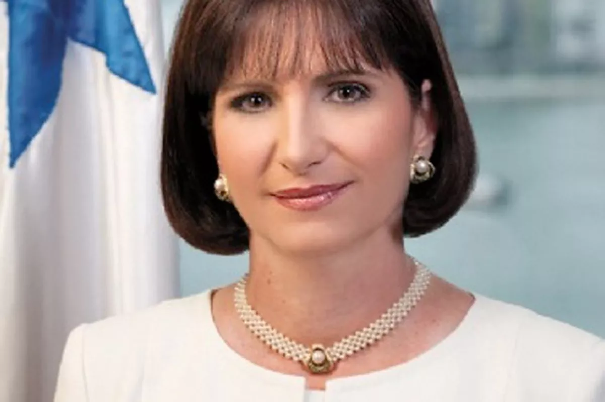Marta Linares