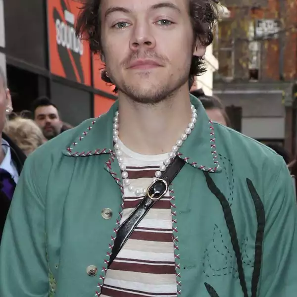 Harry-Styles-Perlas-2