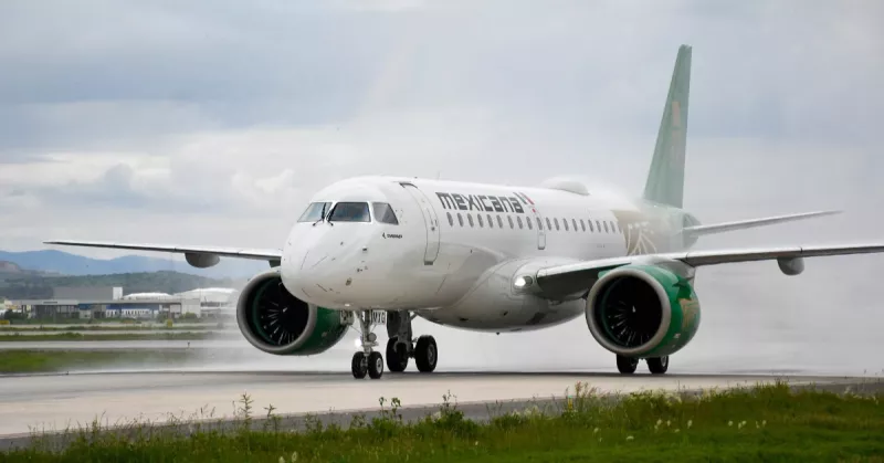Mexicana tiene nuevos aviones Embraer y se convierte en la primera aerolínea en tener dos modelos: ¿cómo son?