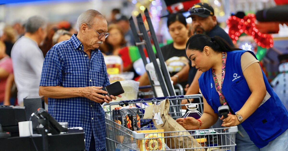 Tüketici güveni son 4 yılın en büyük düşüşünü yaşadı