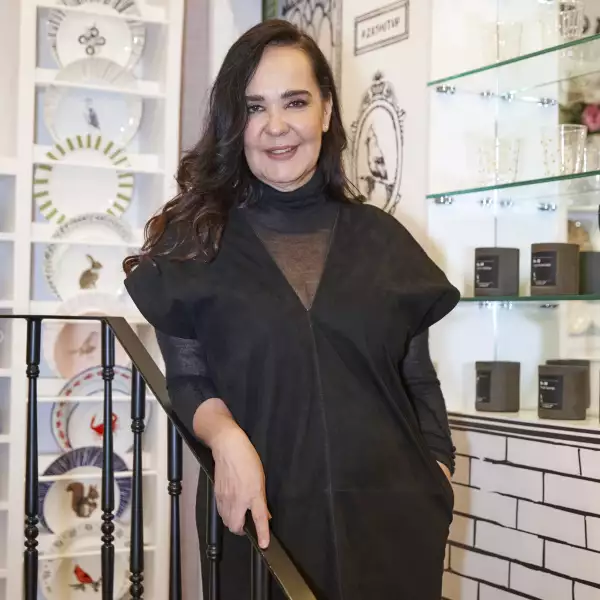 MARGARITA PEREZ CUELLAR _.jpg