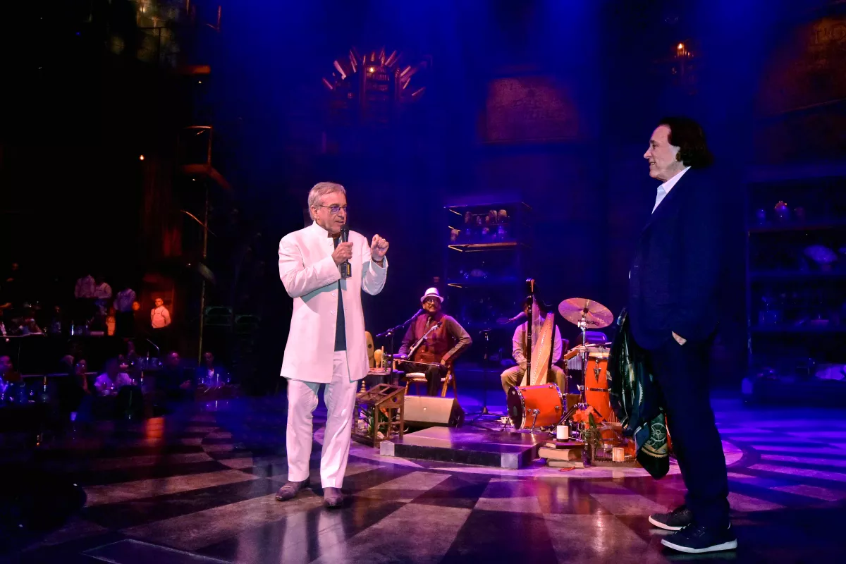 A la izquierda, Daniel Lamarre, presidente y CEO de Cirque Du Soleil, a la derecha, Daniel Chávez Mora, fundador de Grupo Vidanta. 