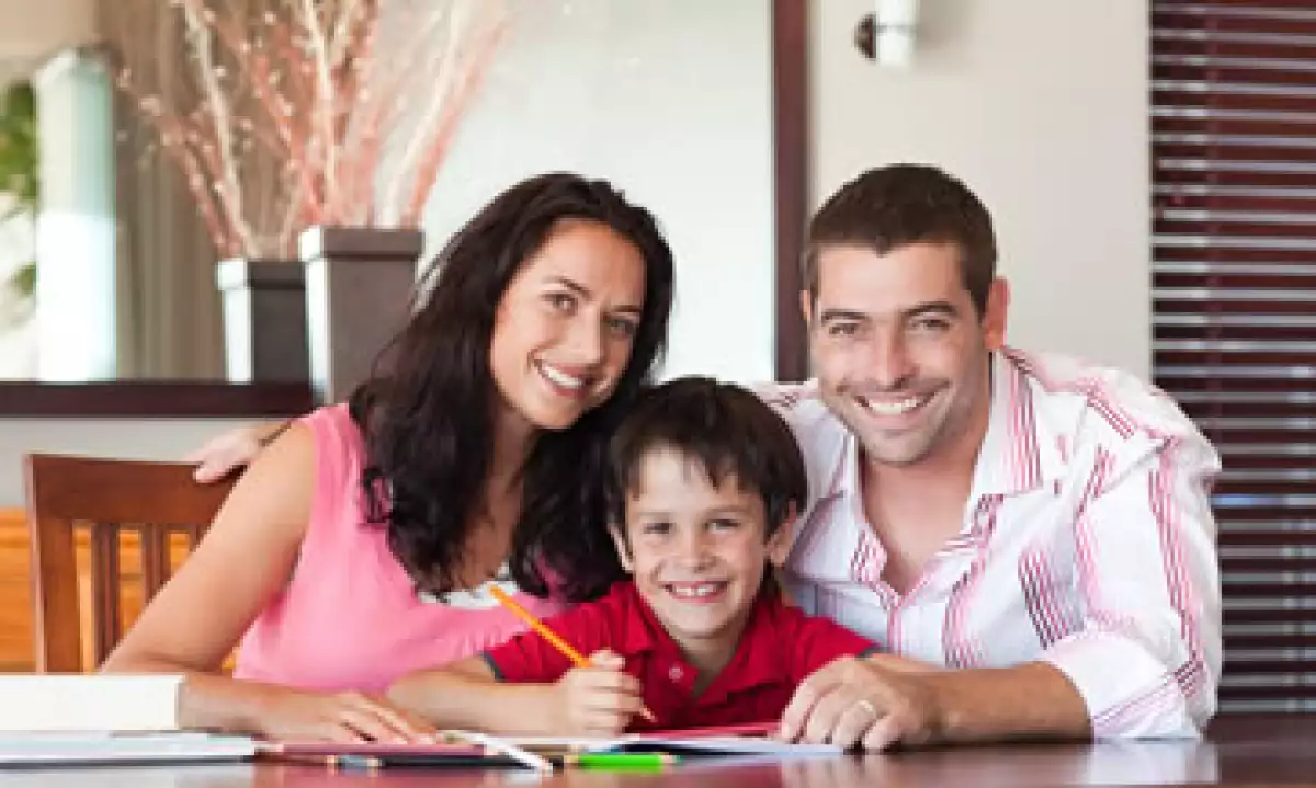 Si tu hijo administra el presupuesto para sus útiles escolares, entenderá la importancia de cuidar el dinero. (Foto: Photos To Go)