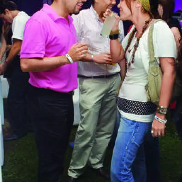 Paulo, Lorena Orendain