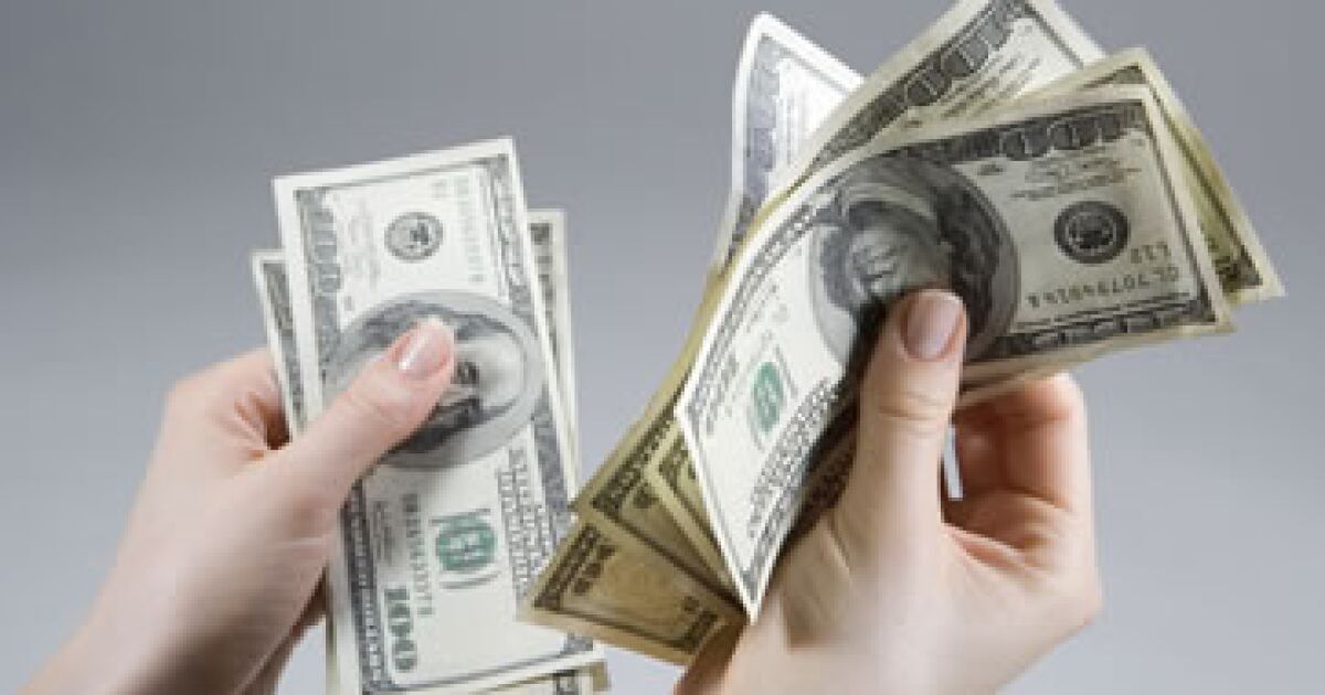 Havaleler Kasım ayında düştü ve bir yıllık düzenlemeyi doğruladı