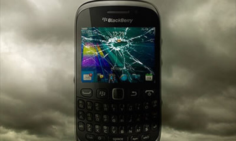 Apenas un par años atrás, BlackBerry era el teléfono preferido por las agencias gubernamentales. (Foto: Cortesía CNNMoney)