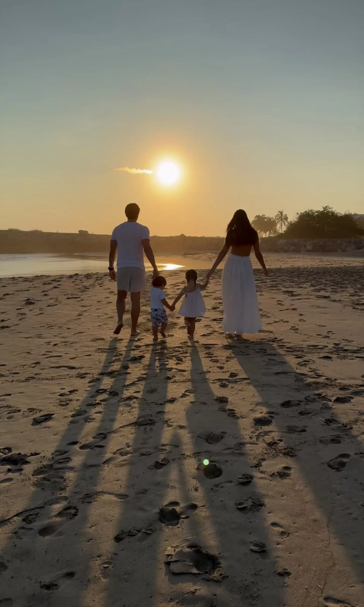 Familia de Ximena Navarrete y su esposo Juan Carlos Valladares