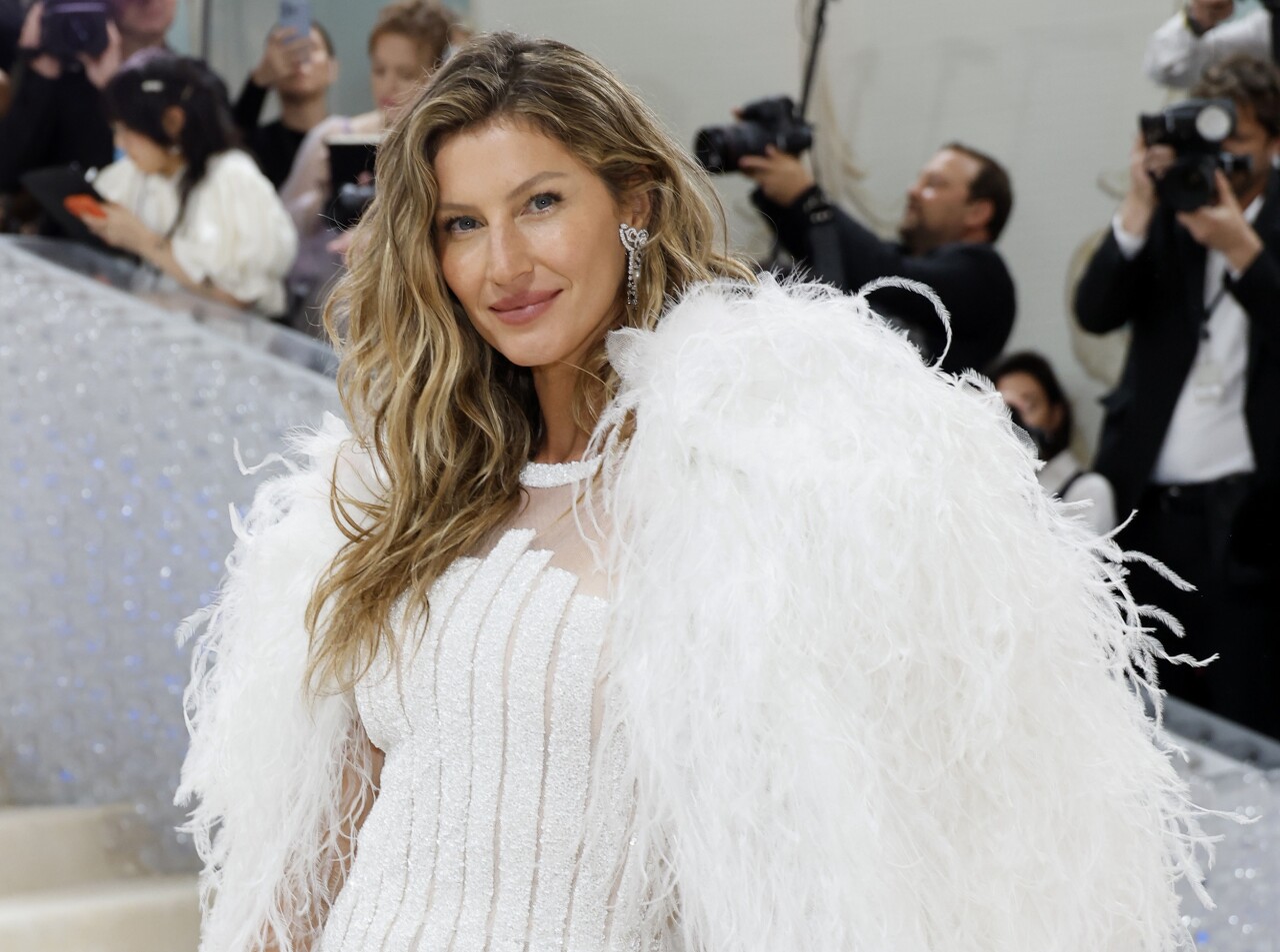 Gisele Bündchen ignora a Tom Brady mientras celebra a su esposo, Joaquim Valente, el Día del Padre