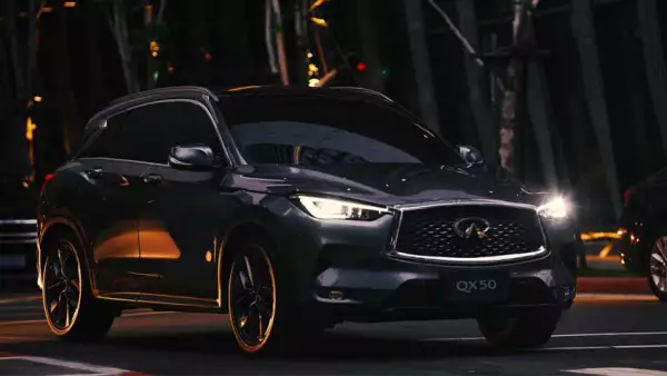 Estilo esculpido en cada línea.