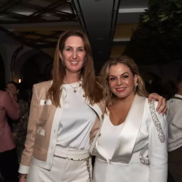 Nury Gonzále, Martha Brockman