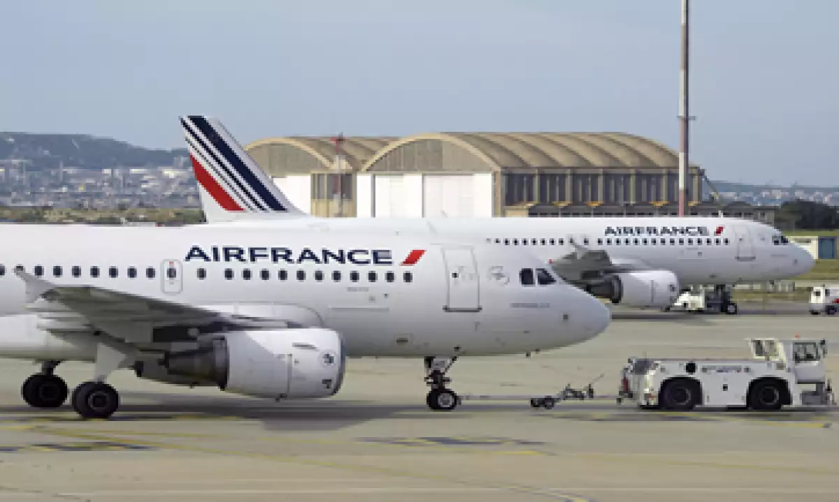 La aerolínea francesa espera operar solo el 46% de los vuelos debido a la huelga. (Foto: AFP)