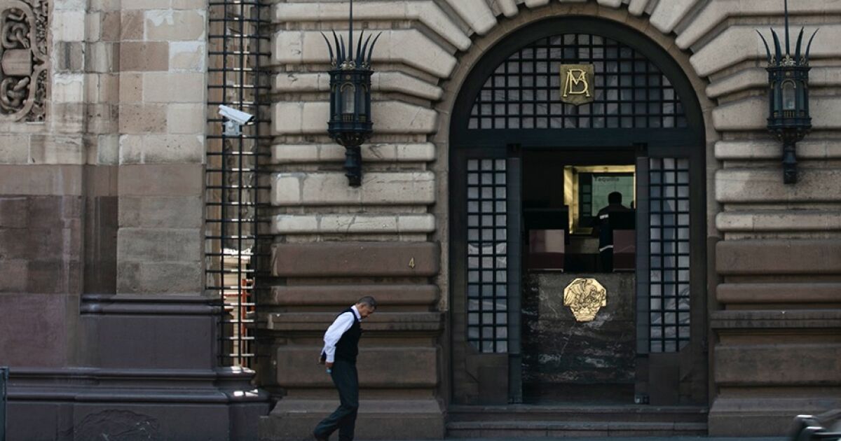 Eksik bir parasal uyumdan önce Meksika