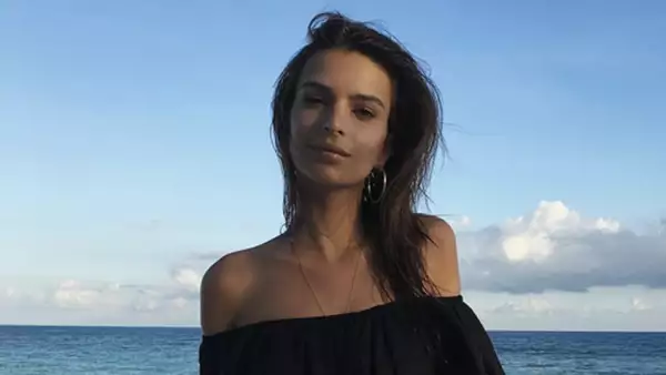 Emily Ratajkowski