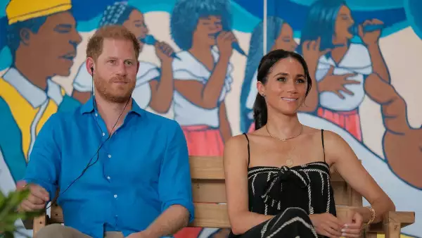 el príncipe Harry y su esposa Meghan Markle