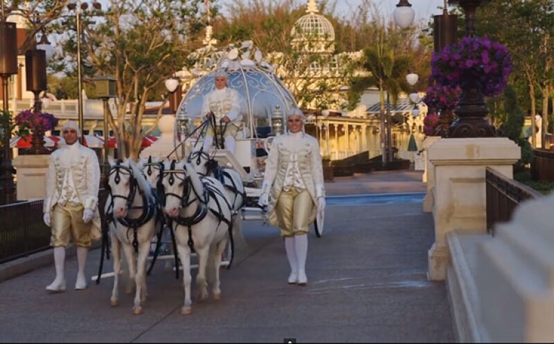 Los sueños se cumplen al llegar a tu boda como toda una princesa.