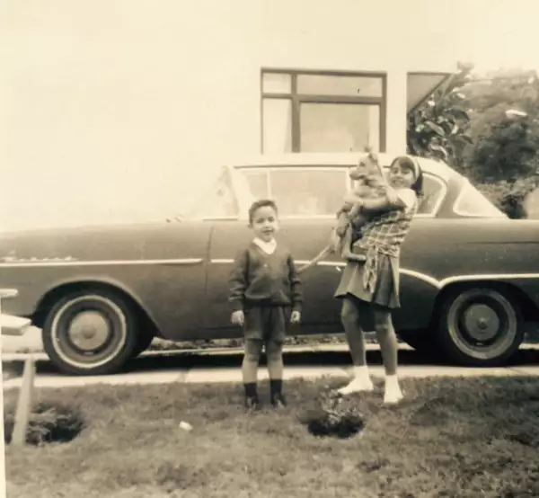 La hermana del ex presidente lo felicitó con esta foto de su infancia.