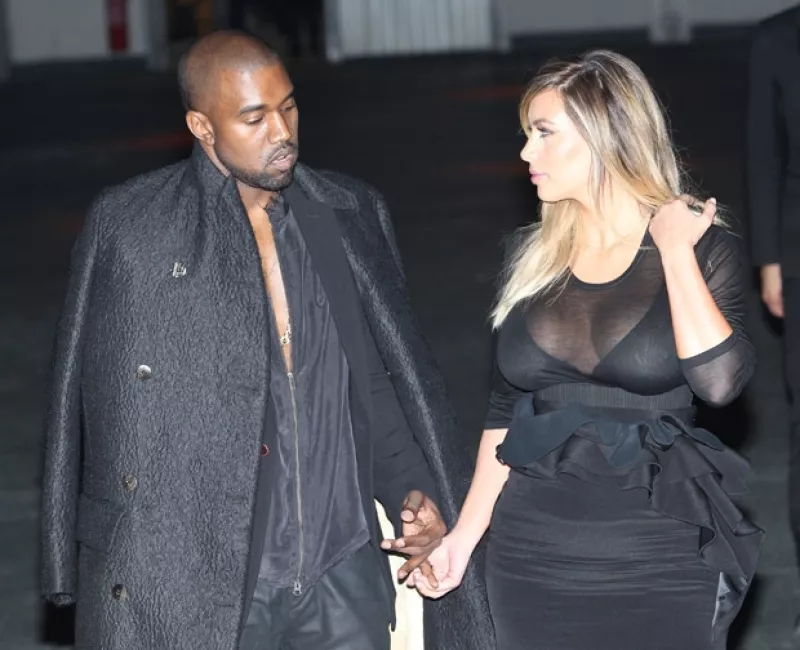 Ahora que la estrella de televisión está diseñando una línea de ropa para bebé, el rapero tiene miedo que sus creaciones repercutan en su imagen.