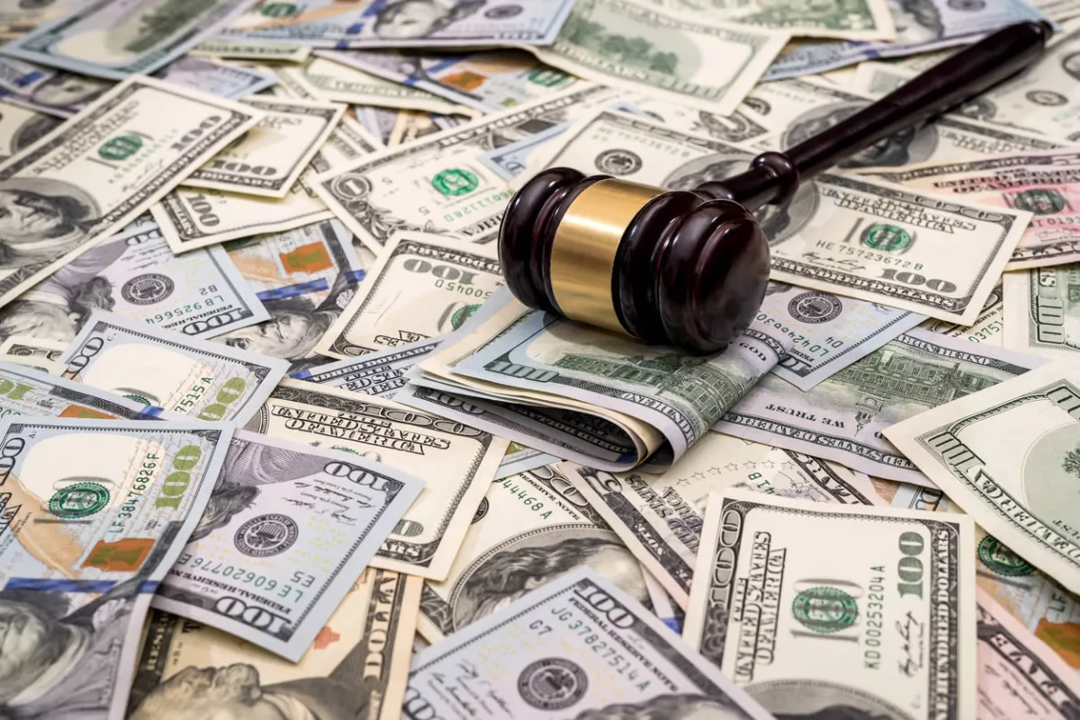 180806 justicia dolares is alfexe.jpg