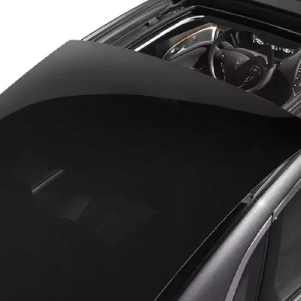 Viene equipado con el sistema SYNC de Ford y MyLincoln Touch, así como control activo de ruido y techo panorámico retráctil.