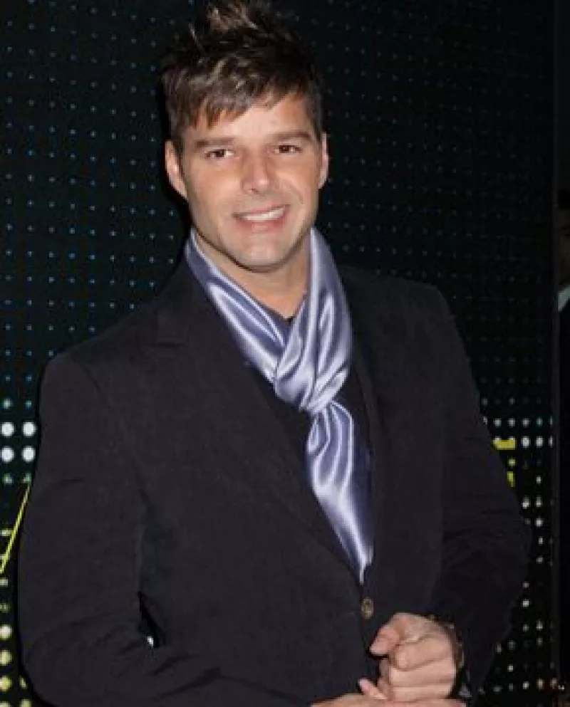 La fundación que lleva el nombre de cantante, organizará en junio próximo un torneo de golf a beneficio de los niños desprotegidos de Puerto Rico, el evento que incluirá una subasta y una rifa.