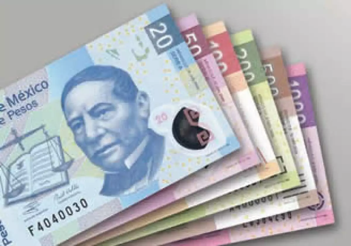 Los analistas consultados por el Banco de México esperan que el tipo de cambio se ubique en 13.04 pesos por dólar al cierre de 2010. (Foto: Cortesía Banco de México)