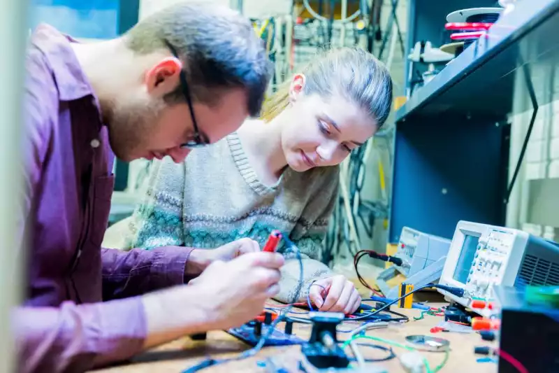 Elevar el conocimiento científico y tecnológico