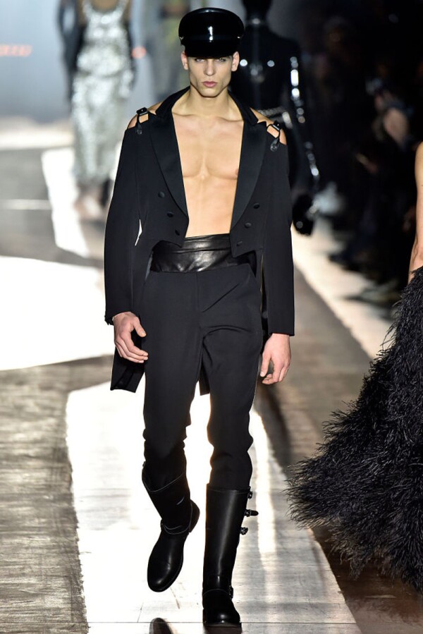 Moschino - Runway - Milan Men's Fashion Week Fall/Winter 2018/19