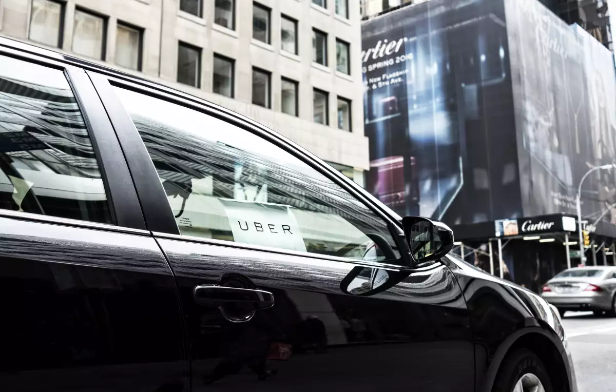 La firma de movilidad comienza a delimitar su plan para incorporar autos que se manejan solos.