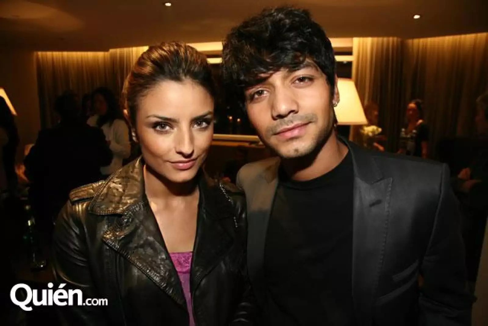 Aislinn Derbez,Christian Vázquez