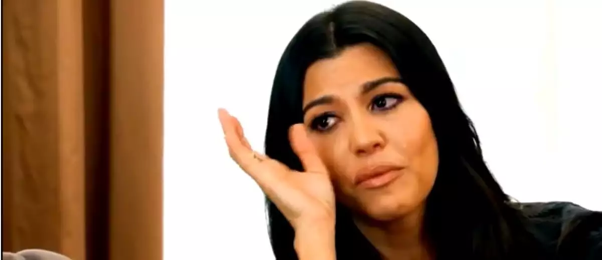 En un nuevo avance de Keeping Up With The Kardashians finalmente es revelado el momento en el que Kourt descubre el engaño de su pareja y padre de sus hijos.