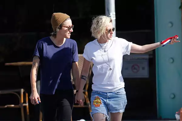 Kristen y Alicia oficialmente regresaron.