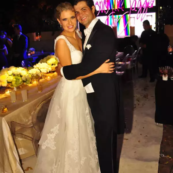 Laura Hernández,Gabriel Hecht