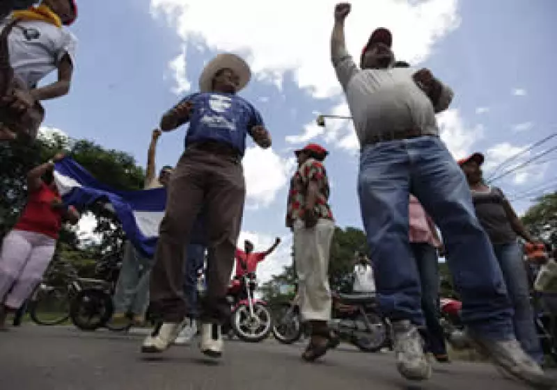 Las protestas en Honduras se desataron tras la destitución del presidente depuesto Manuel Zelaya.  (Foto: Reuters)