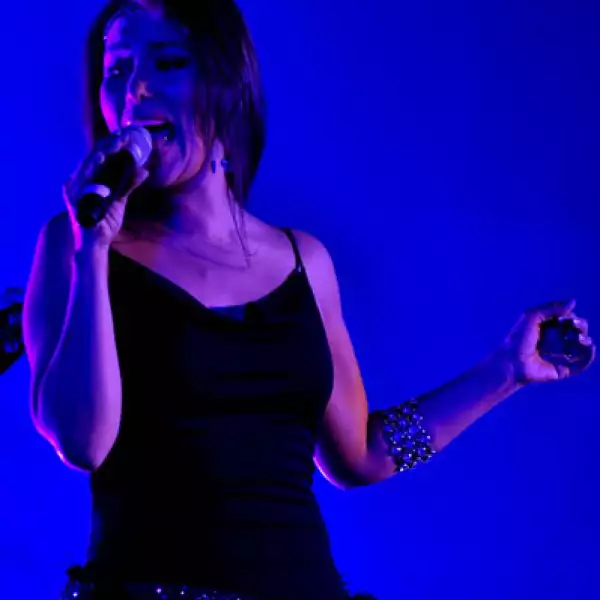 Alejandra Garza en concierto