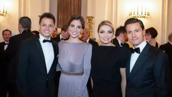 El presidente de Alemania, Joachim Gauck, ofreció una gala en honor al presidente de México y su esposa, donde también estuvieron invitados el famoso futbolista mexicano y Lucía Villalón.