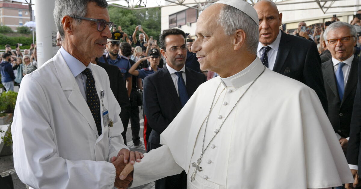 PAPA LEÓN XIV, FUERA DEL HOSPITAL TRAS CIRUGÍA DE CÁNCER