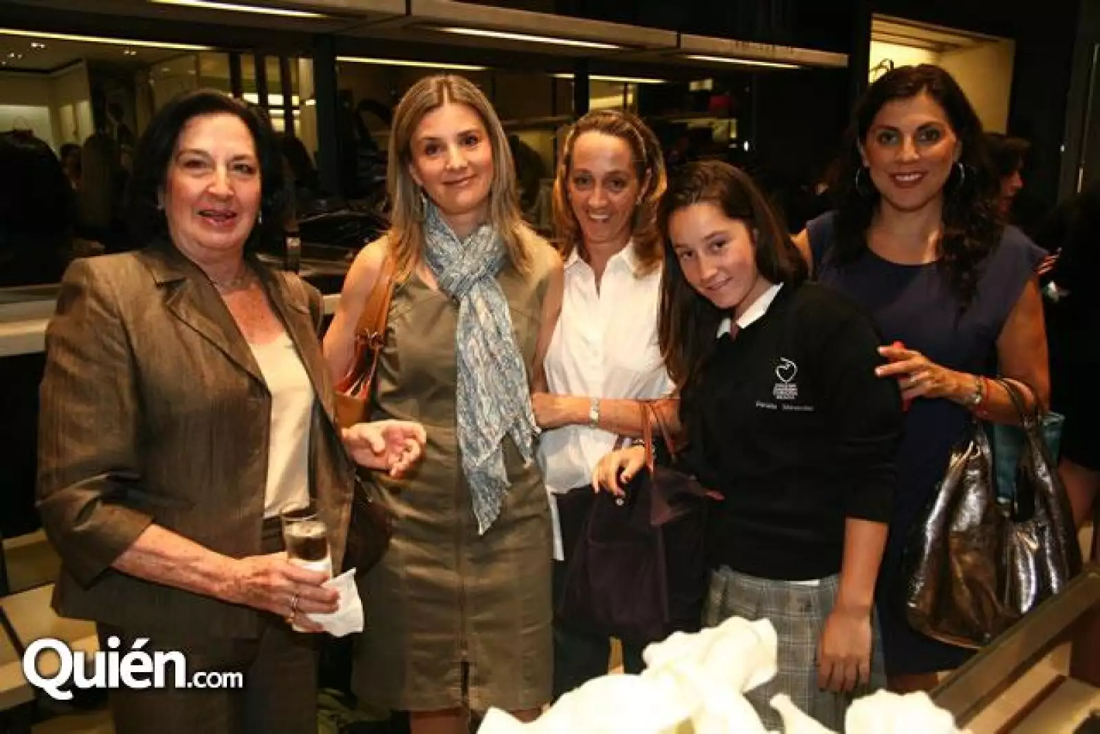 Araceli Alamán,Maritere Mayo,Verónica Menéndez,Daniela Menéndez,Adriana Pérez Salas
